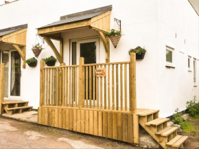Rabbits Warren, 2 Single Bed Holiday Let in The Forest of Dean
